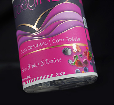 Embalagem rosa com rótulo feito utilizando serigrafia